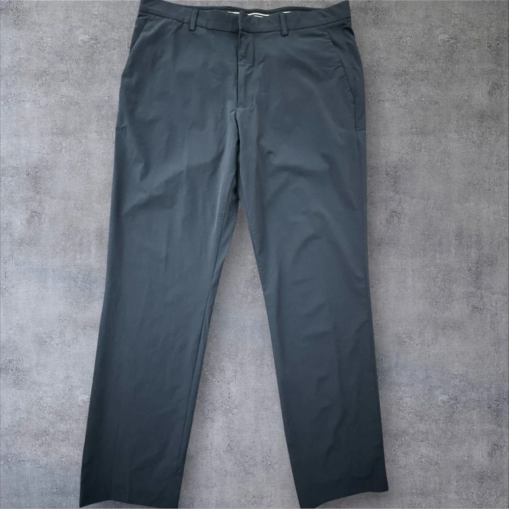 Perry Ellis Golf Performance Pants Men's 33x30 Navy Slim Fit Stretch EUC